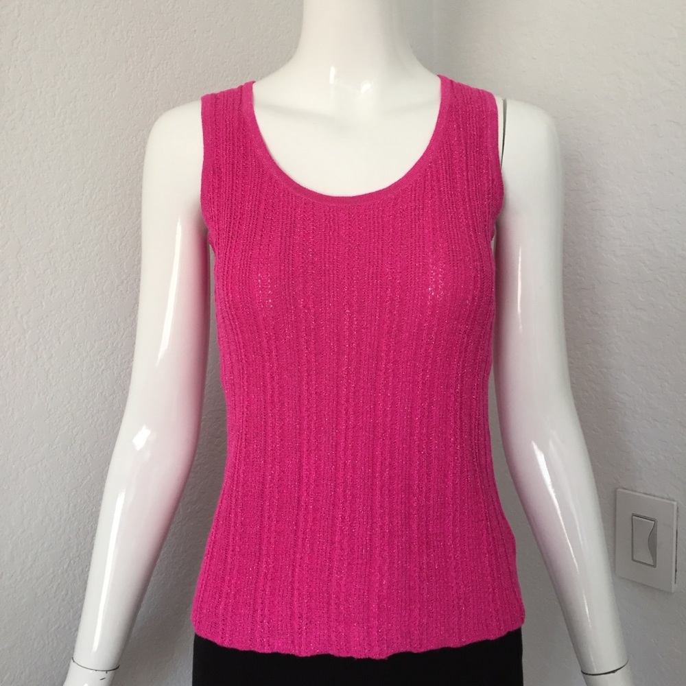 St. John fuchsia lurex sleeveless top
